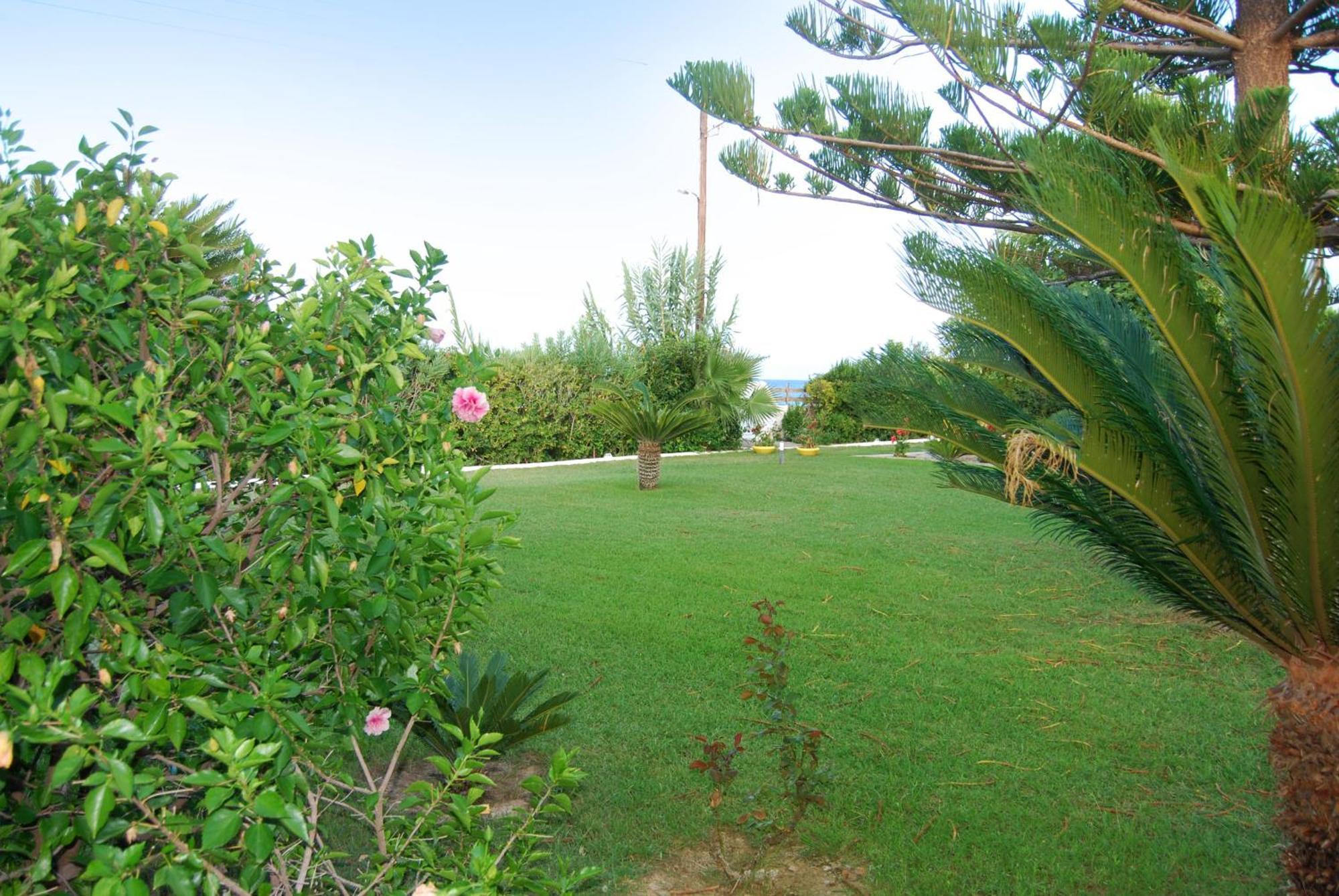 Villa Akrata Exterior foto
